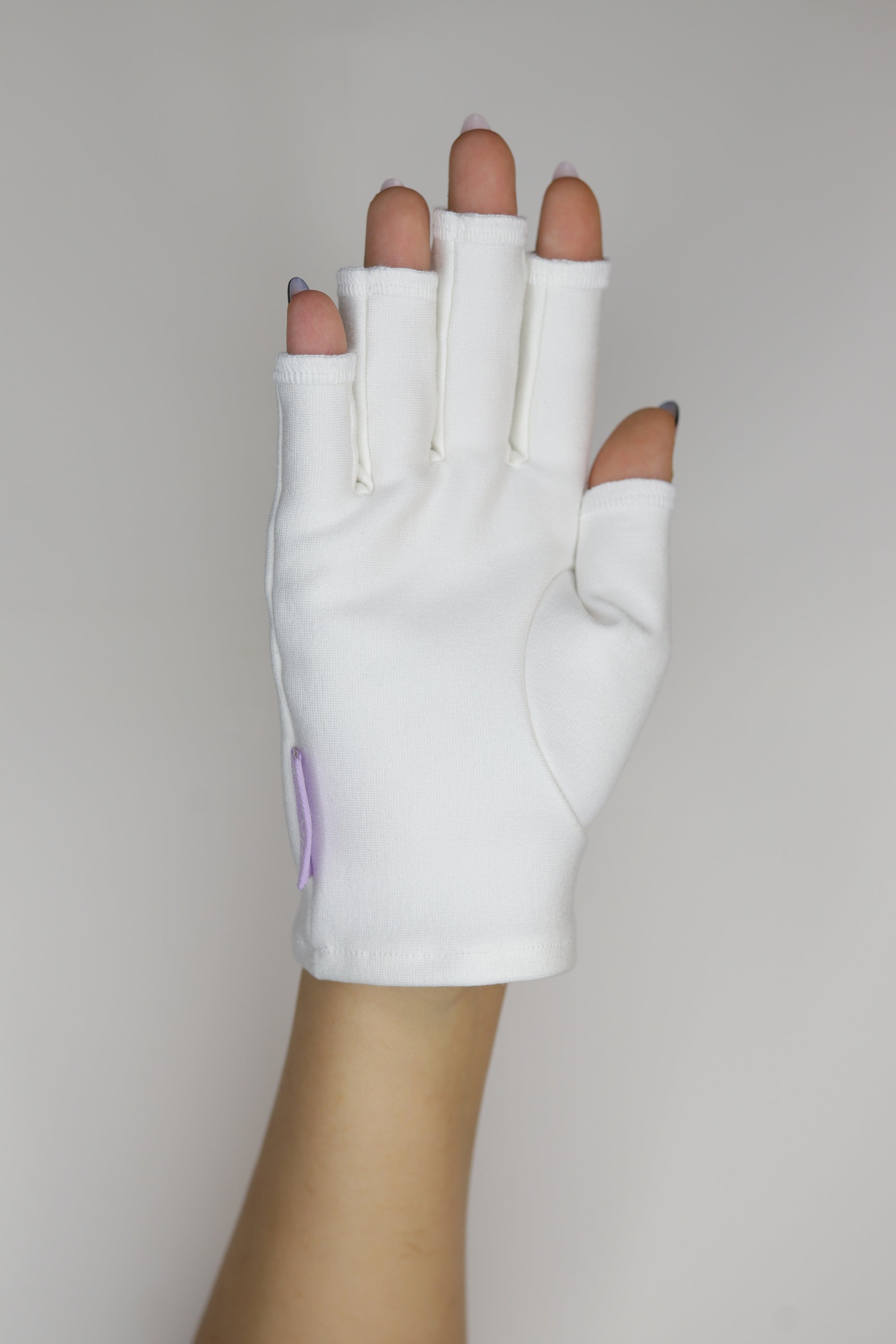 gloved-off-white